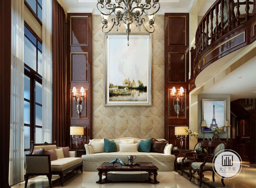 沙发背景墙视角，可以看到电动窗帘和二楼挑高处的边缘硬包。