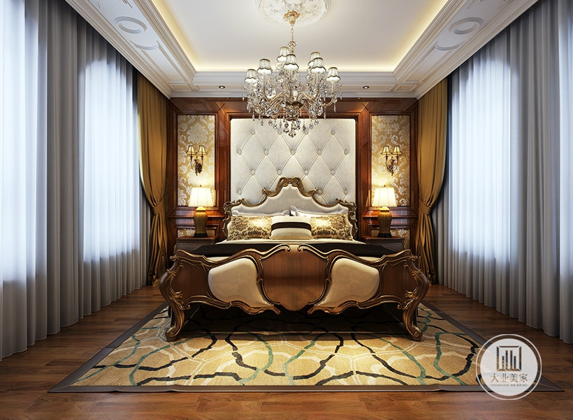 主卧室，木地板和床头软包，结合电动窗帘，增加舒适感。欧式的大床，增加  舒适感。